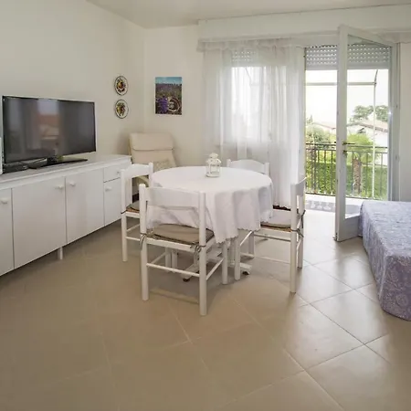 One-bedroom -vr- 0 09 Appartamento