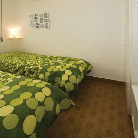 Appartamento One-bedroom -vr- 0 09 *