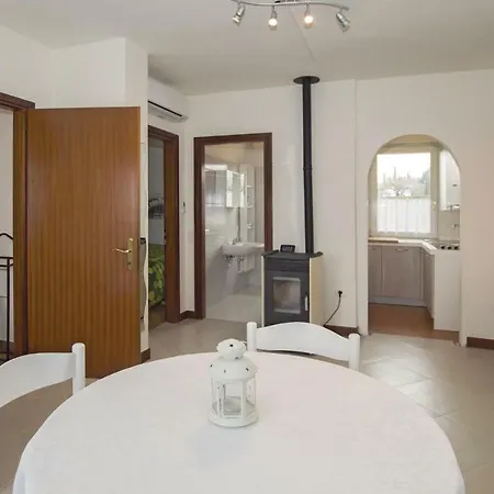 One-bedroom -vr- 0 09 Appartamento