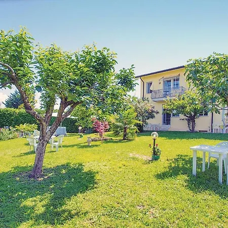 One-bedroom -vr- 0 09 * Lazise